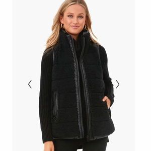 TUCKERNUCK Black Leather and Shearling Reversible Beckham Vest Size M